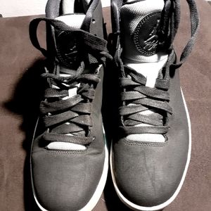 COPY - Men Jordan size 8